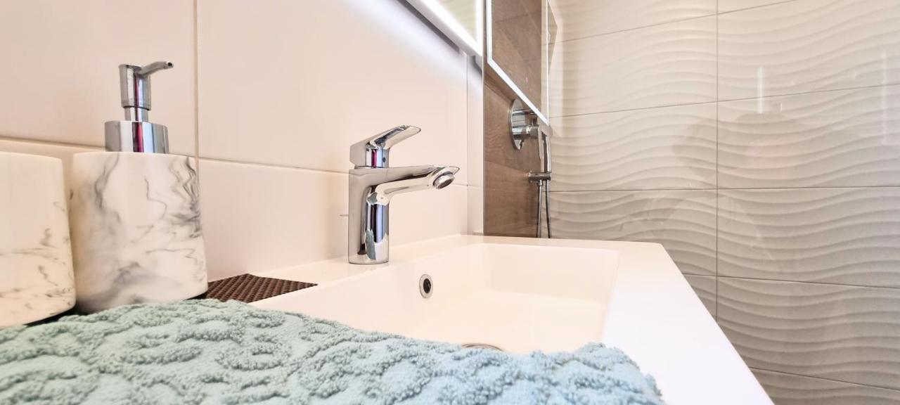 Home Andrea With Infinity Salty Pool Roc Экстерьер фото